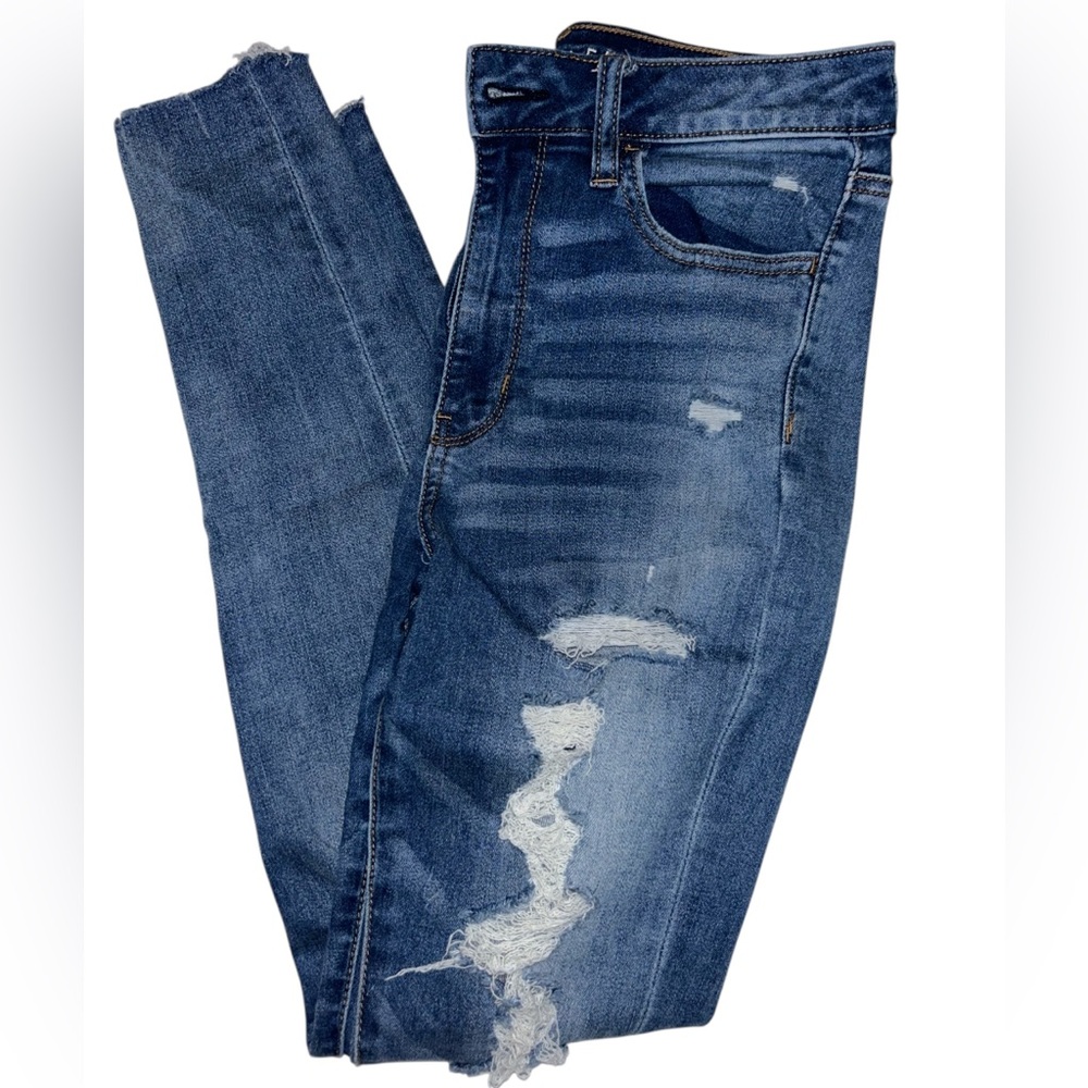 American Eagle Outfitters Jeans with Distressed Details